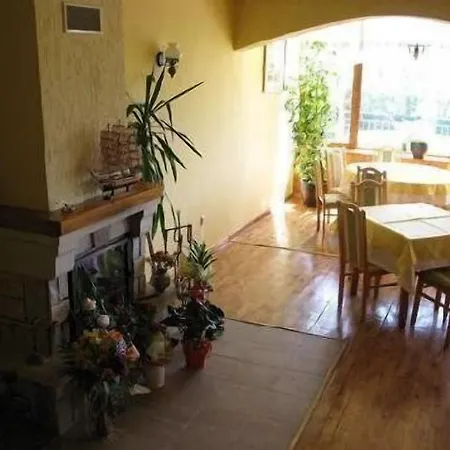 Hotel Margarita Warna